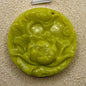 Pendentif en jade sculptée pierre naturelle semi précieuse