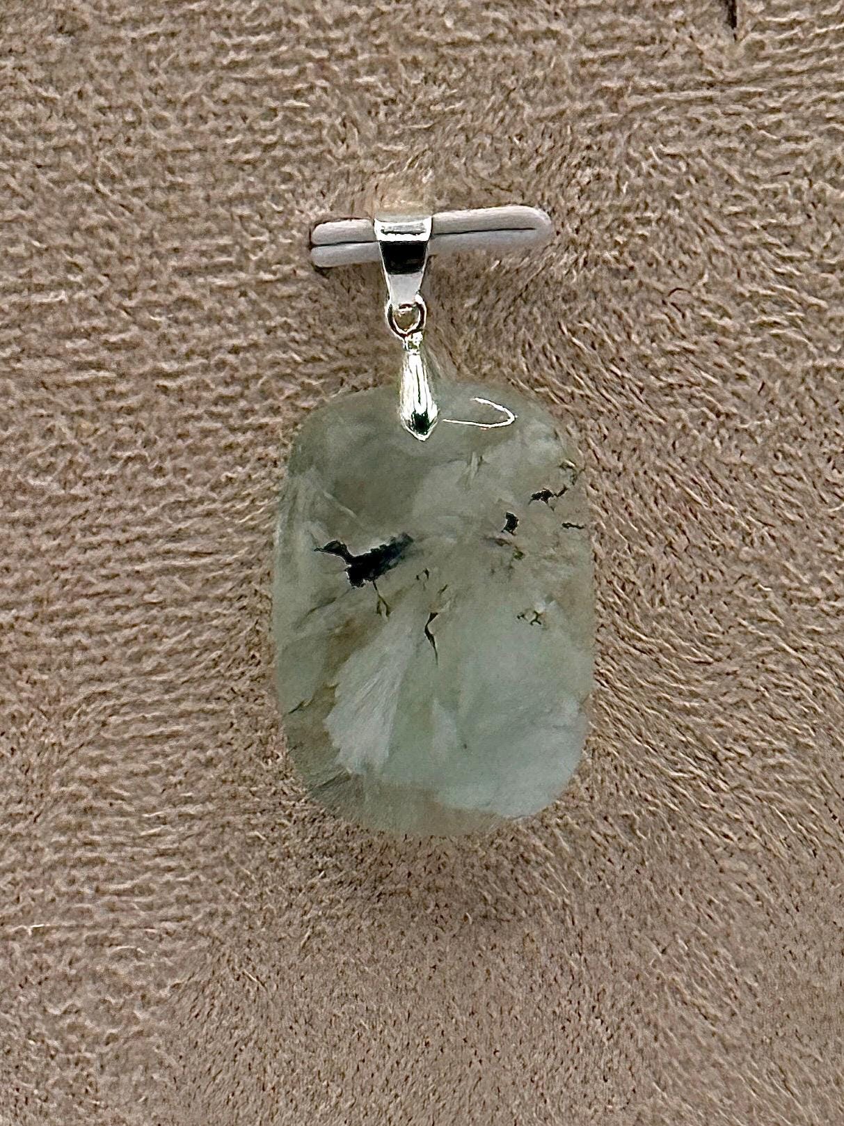 Pendentif en fluorite plume pierre naturelle semi précieuse