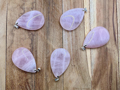 Collier pendentif goutte en quartz rose en pierre naturelle