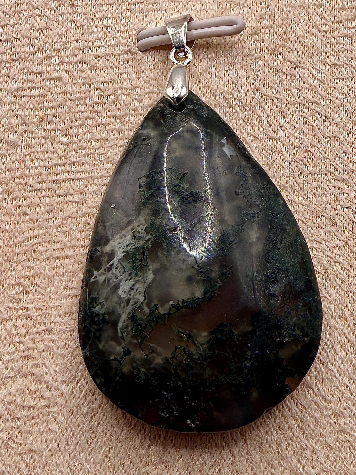 Pendentif goutte en agate mousse pierre naturelle semi précieuse