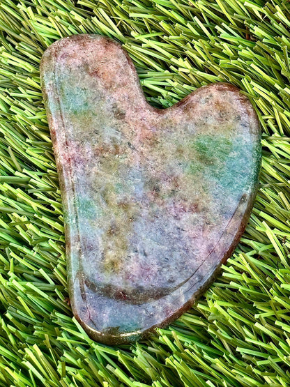 Gua sha visage en pierre naturelle semi précieuse