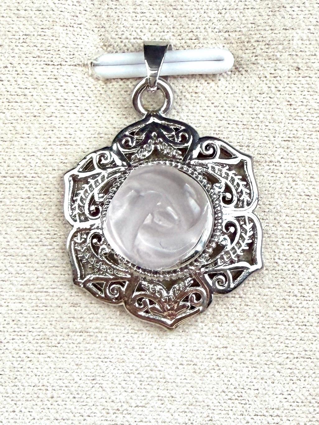 Pendentif en pierre naturelle semi précieuse