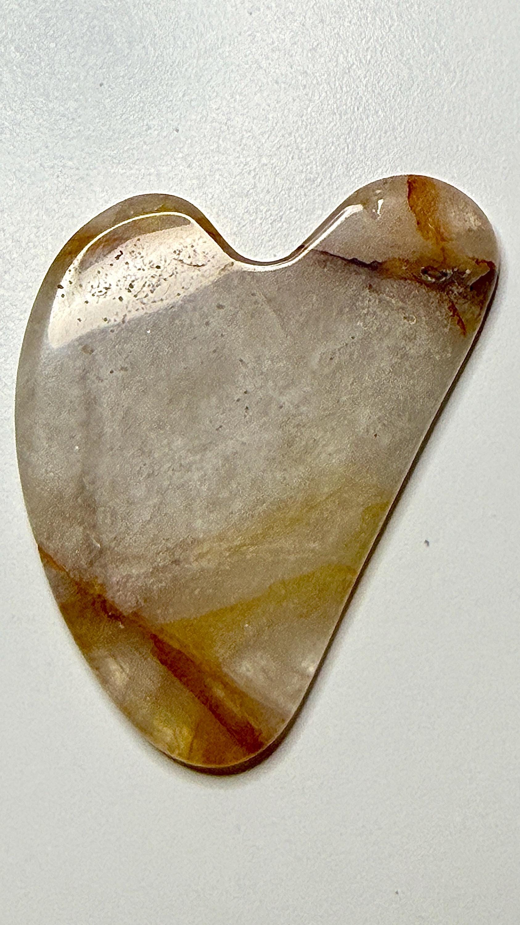 Gua sha visage en quartz hematoide / golden healer pierre naturelle semi précieuse