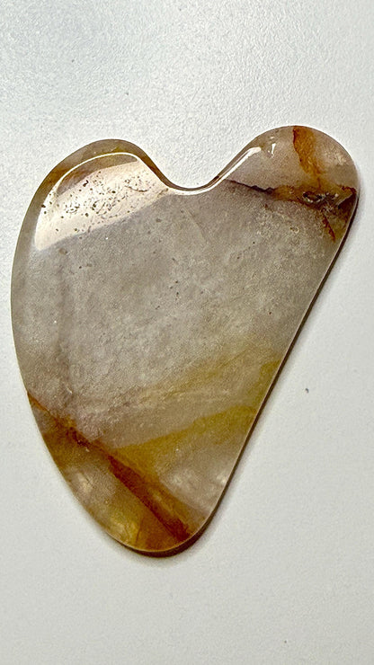 Gua sha visage en quartz hematoide / golden healer pierre naturelle semi précieuse