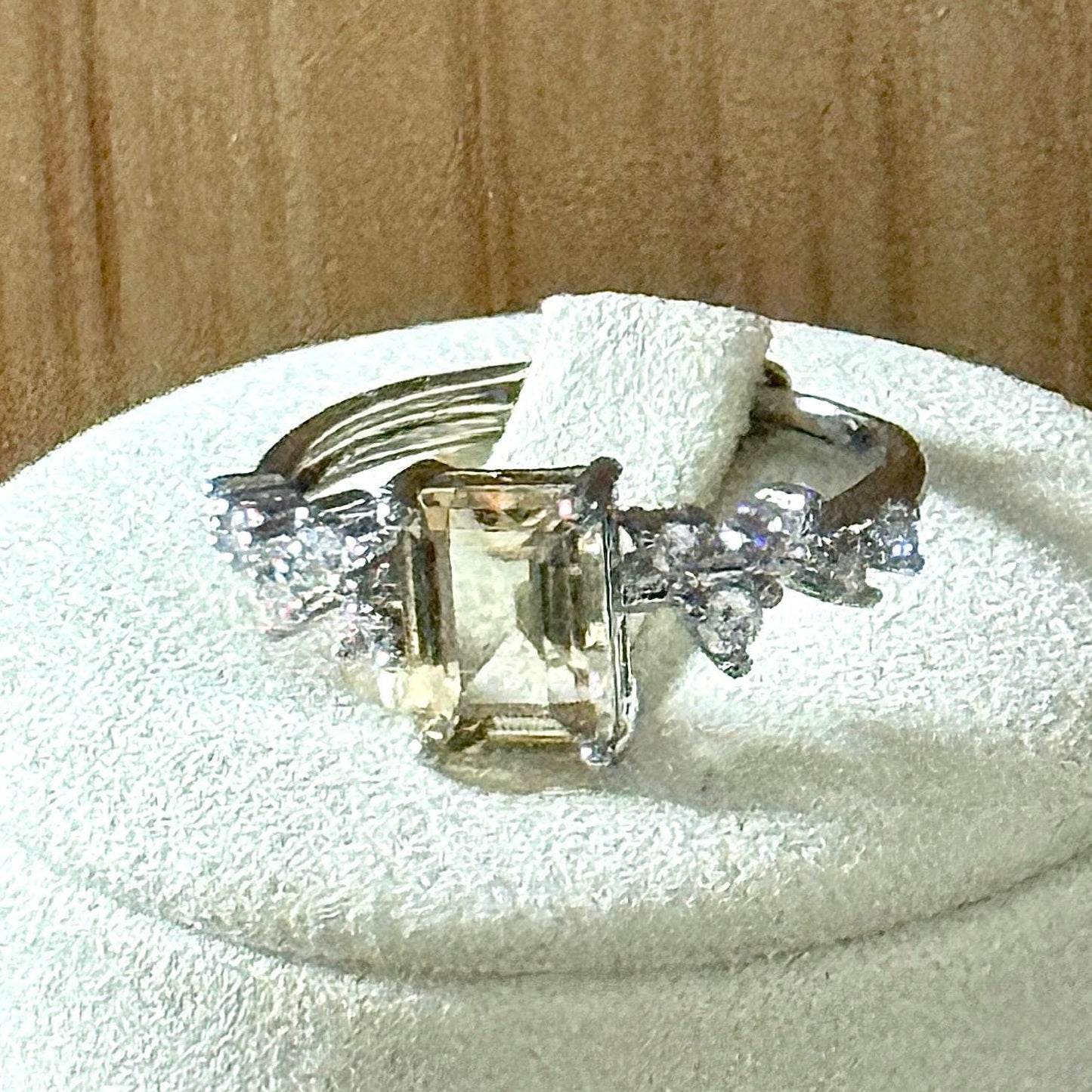 Bague en acier et pierre naturelle semi precieuse