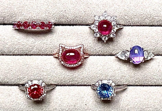 Bague en pierre précieuse