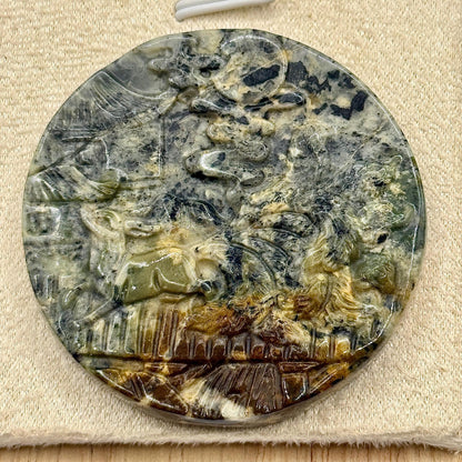 Pendentif en rhodonite sculptée pierre naturelle semi précieuse