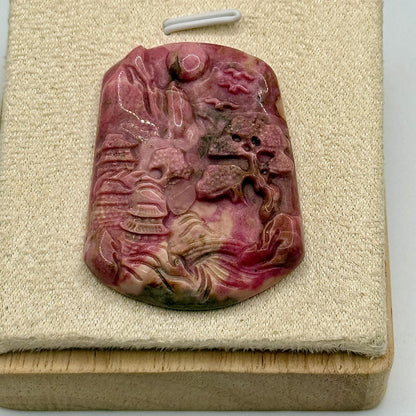 Pendentif en rhodonite sculptée pierre naturelle semi précieuse