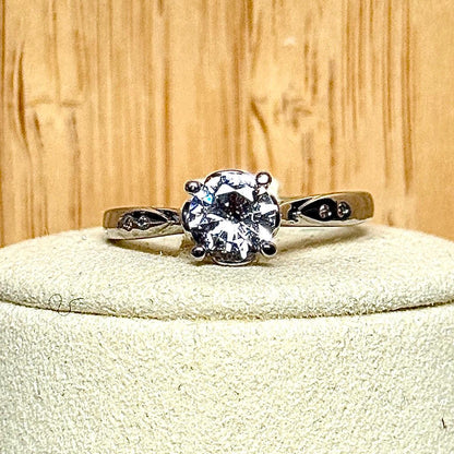 Bague en moissanite pierre semi précieuse