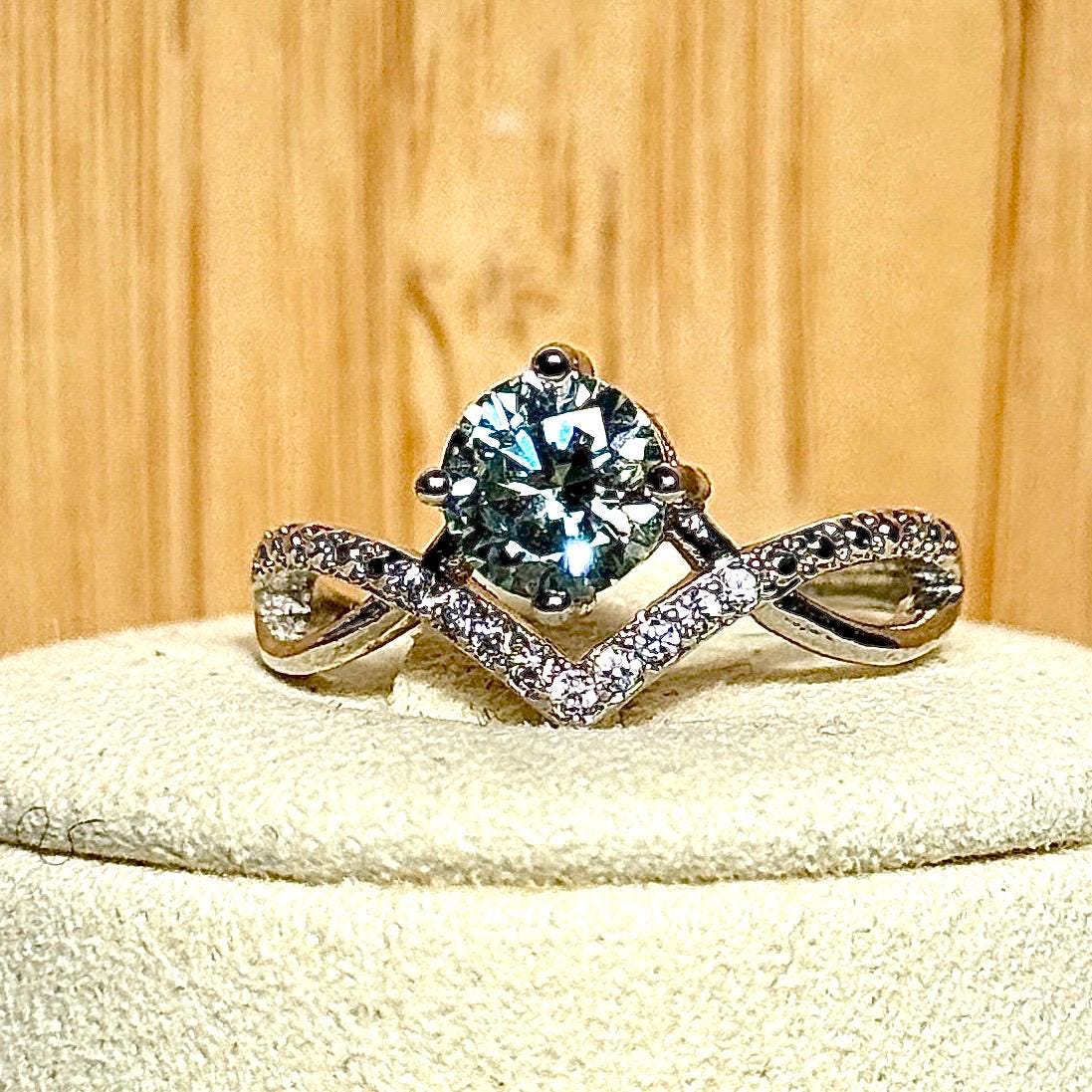 Bague en moissanite pierre semi précieuse