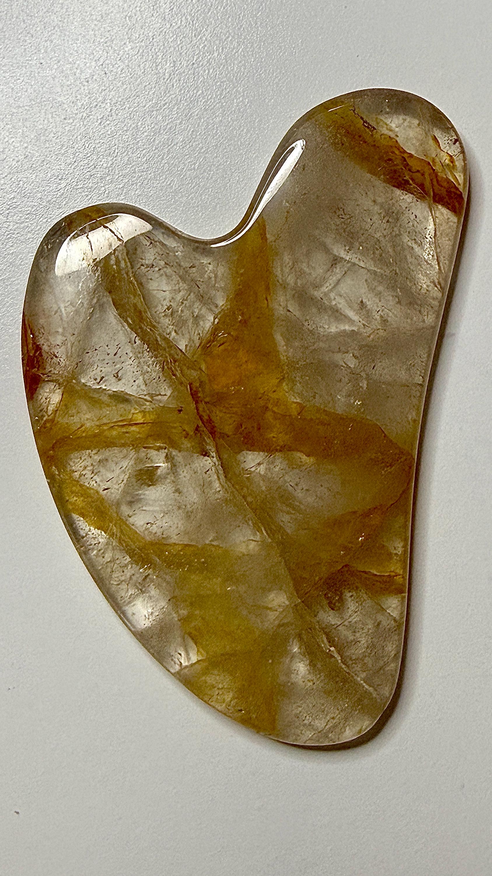 Gua sha visage en quartz hematoide / golden healer pierre naturelle semi précieuse