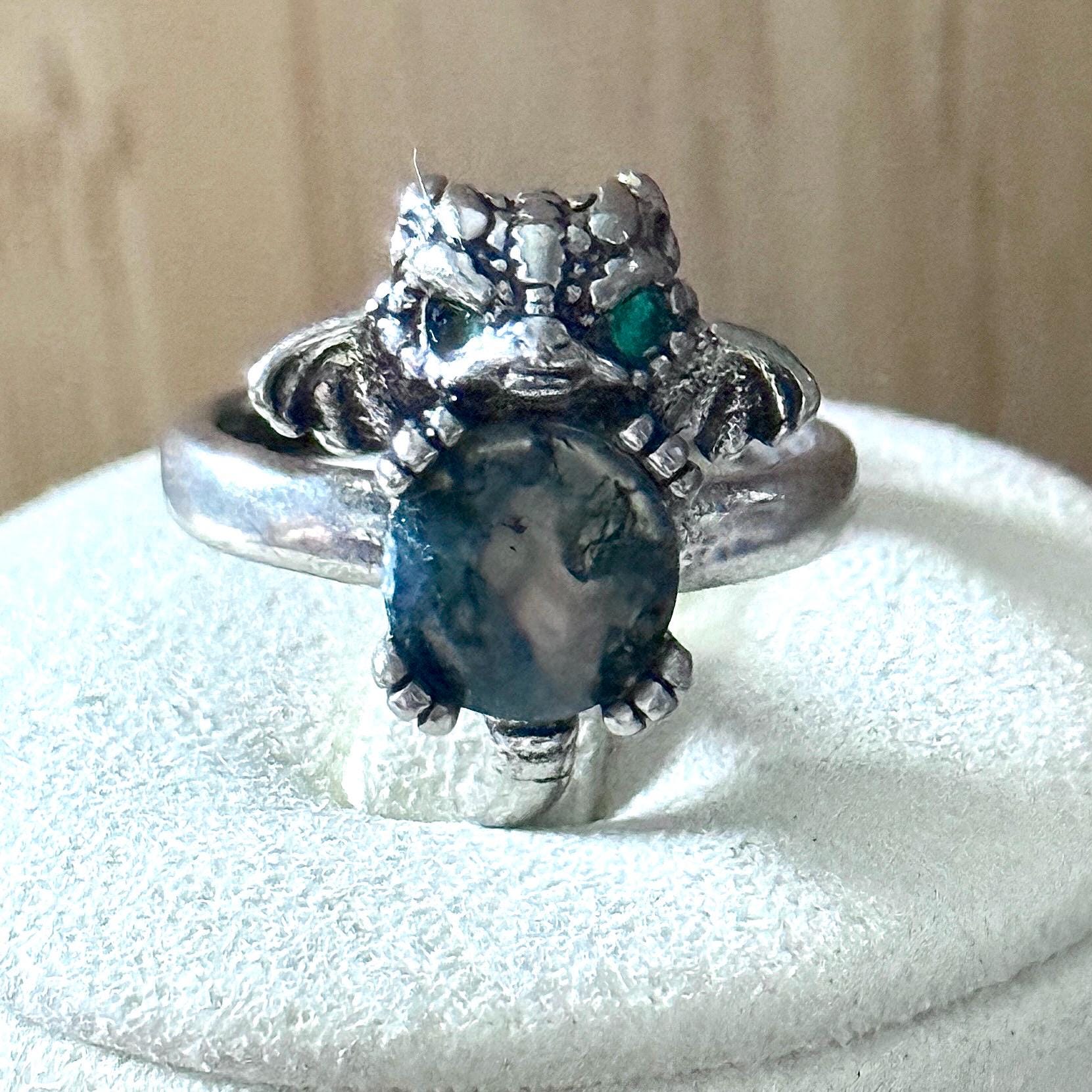Bague en acier et pierre naturelle semi precieuse