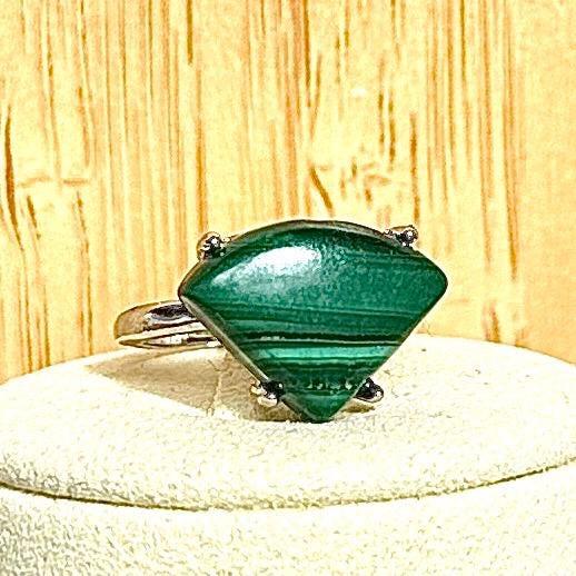Bague en acier et pierre semi précieuse (1)
