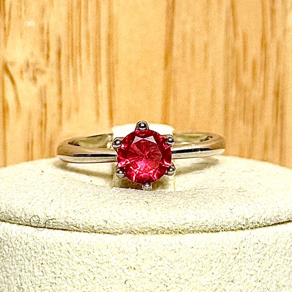 Bague en moissanite pierre semi précieuse