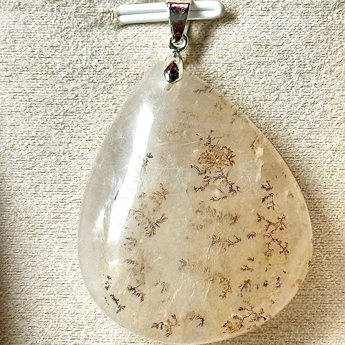Pendentif en agate dentritique pierre naturelle