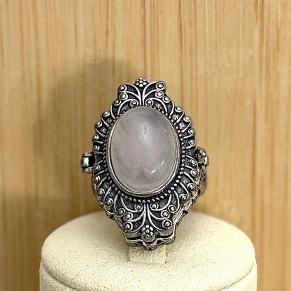 Bague à poison pierre semi précieuse