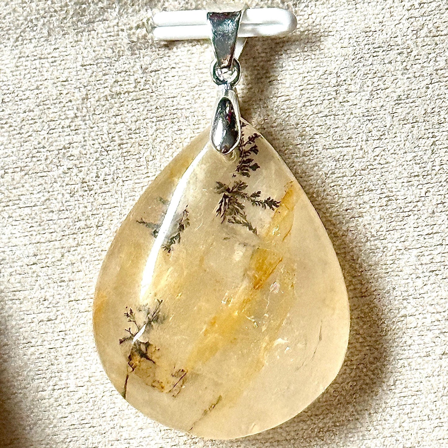 Pendentif en agate dentritique pierre naturelle