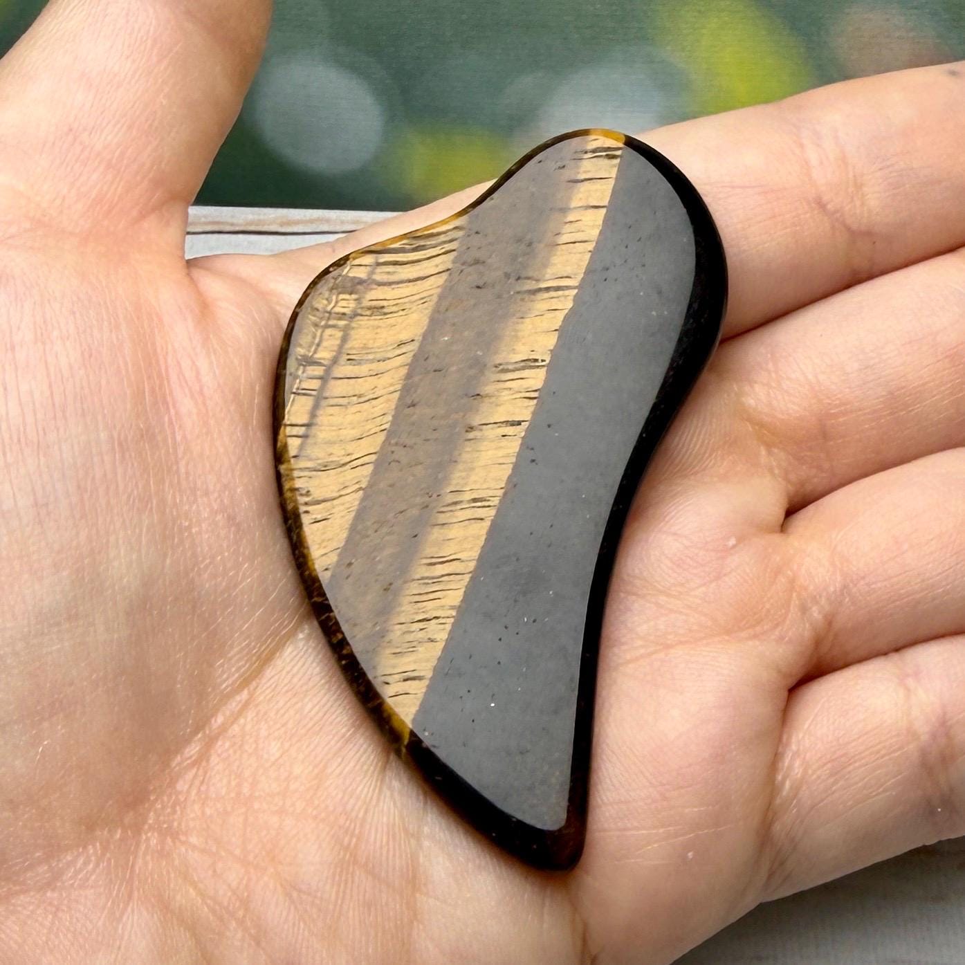 Mini gua sha visage en pierre naturelle semi précieuse