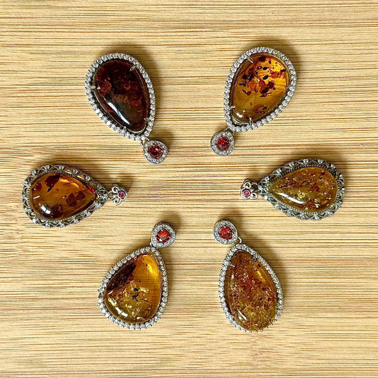 Pendentif en ambre pierre naturelle semi précieuse