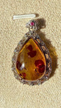 Pendentif en ambre pierre naturelle semi précieuse
