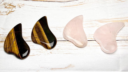 Mini gua sha visage en pierre naturelle semi précieuse