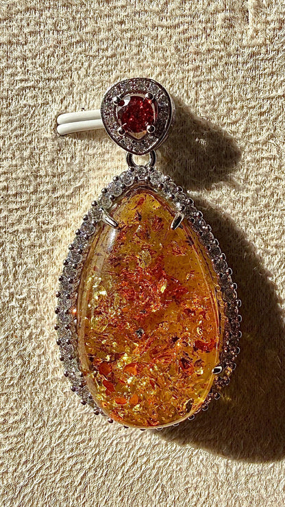 Pendentif en ambre pierre naturelle semi précieuse