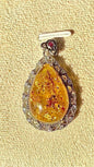 Pendentif en ambre pierre naturelle semi précieuse