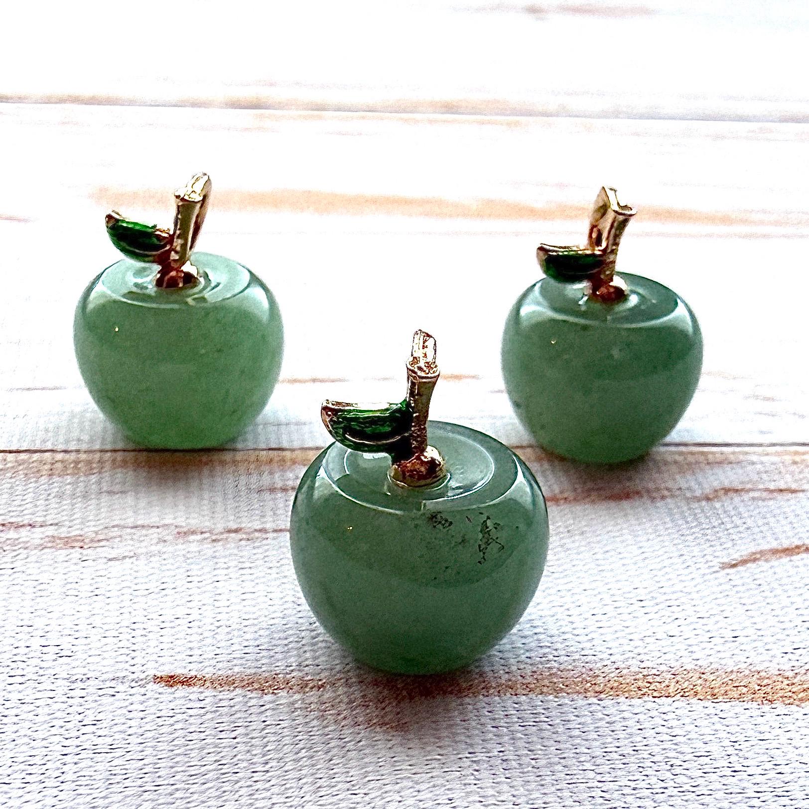 Mini pomme en pierre semi précieuses