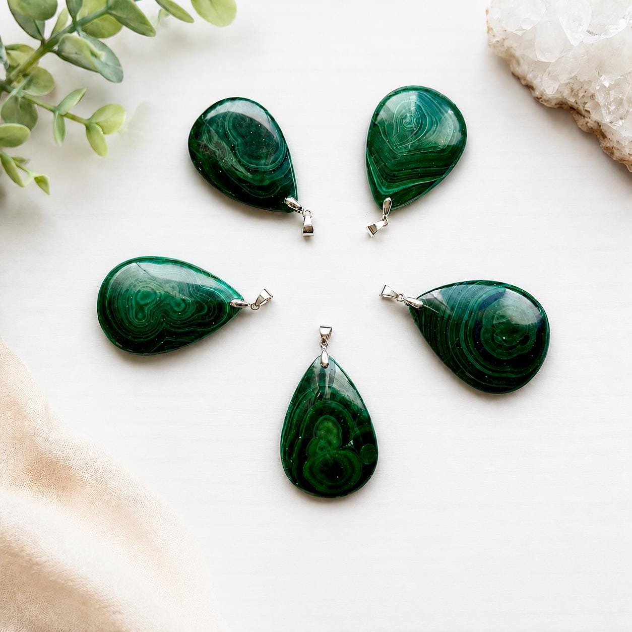 Pendentif malachite pierre semi précieuse