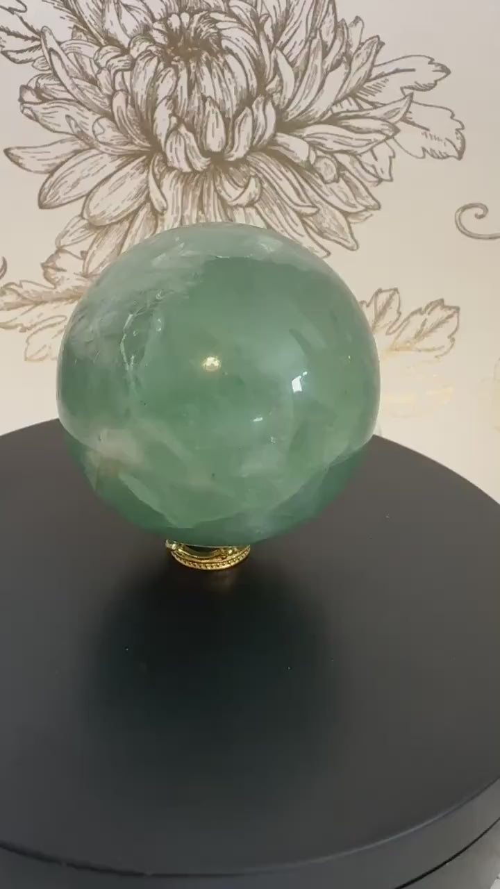 Sphere en fluorite pierre semi précieuse